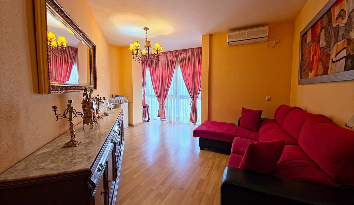 Imagen de WhatsApp 2025-12-12 a las 11.47.02_c1b96c9f